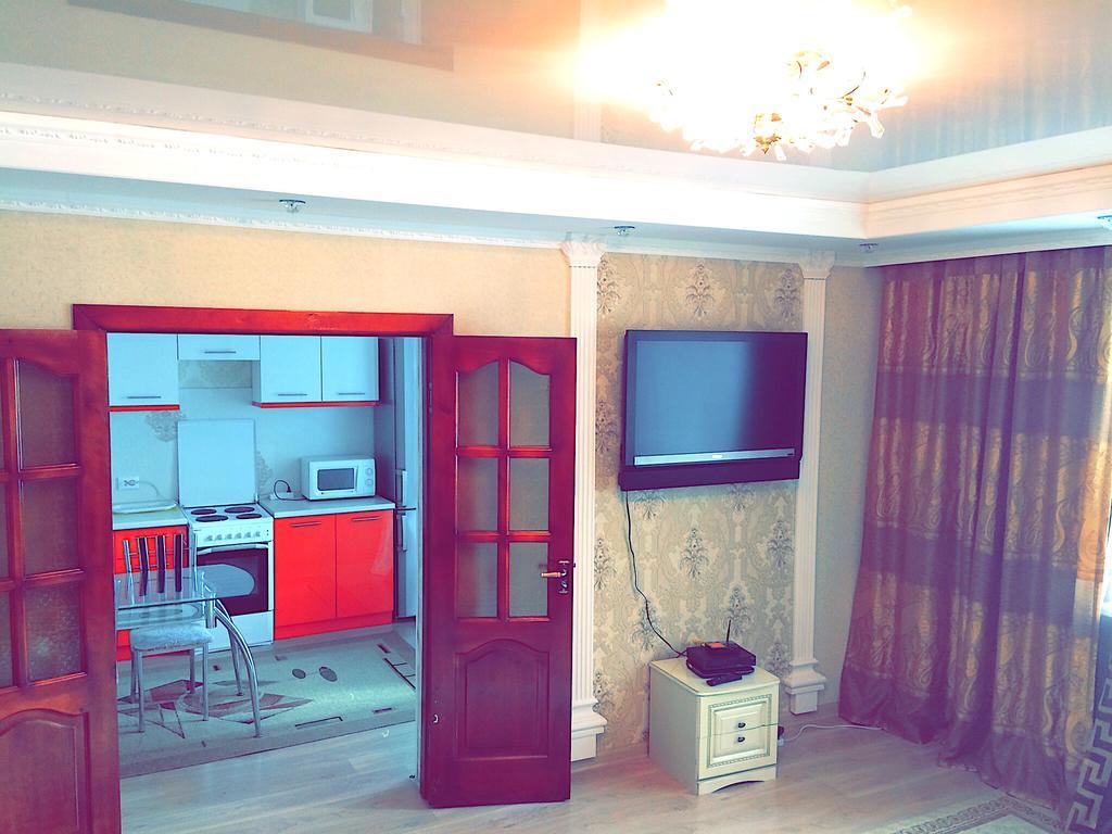 Vremena Goda Apartment In Astana Exterior photo